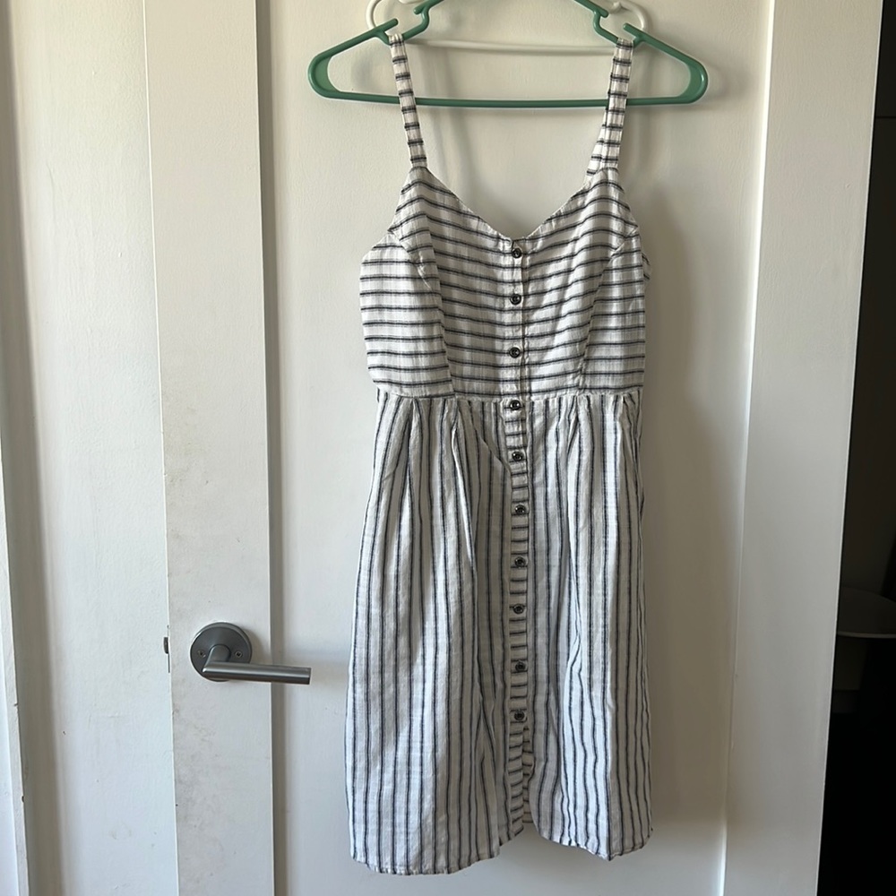 Old Navy black and gray striped dress size S.